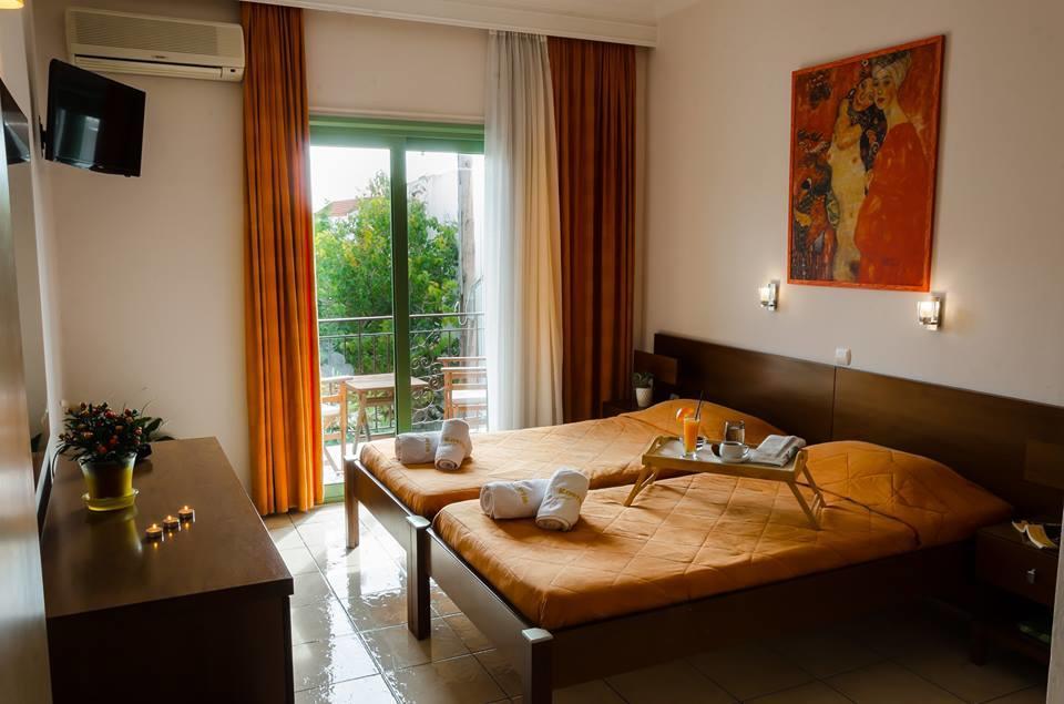 Hotel Kostis Skiathos Town Exterior foto